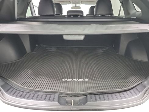 Used 2015 Toyota Venza XLE image 25