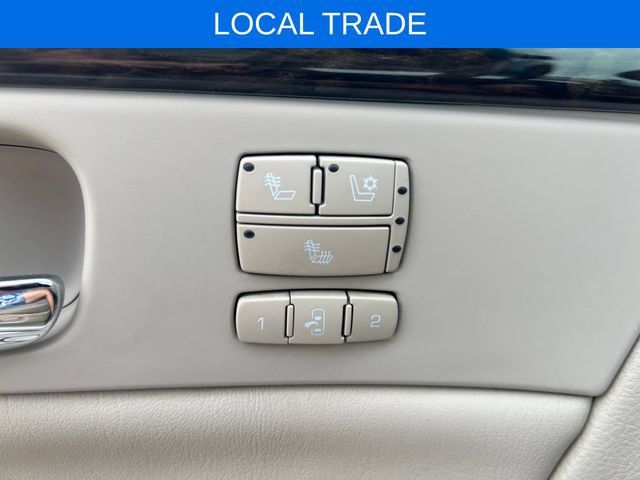 Used 2011 Cadillac DTS Luxury FWD image 24