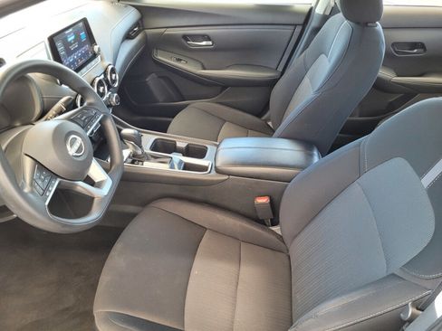 Used 2024 Nissan Sentra SV FWD image 11