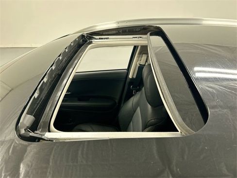 Used 2017 Honda HR-V EX-L image 20