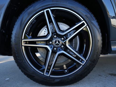 New 2026 Mercedes-Benz GLS 450 4MATIC image 13