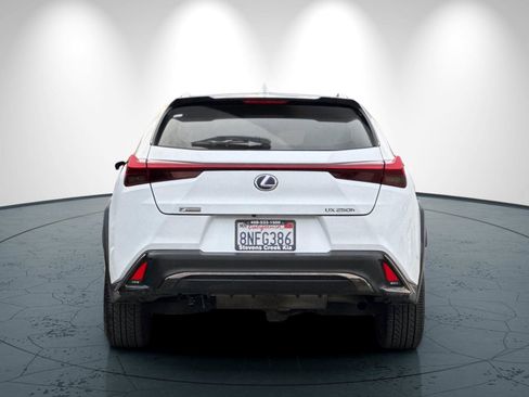 Used 2019 Lexus UX 250h image 5