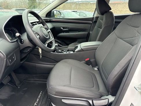 Used 2022 Hyundai Tucson SE image 15