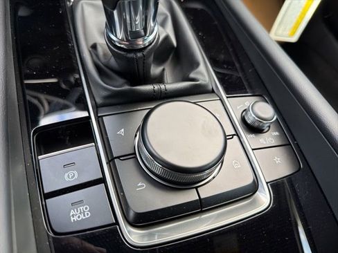 New 2026 MAZDA MAZDA3 2.5 S Hatchback w/ Premium Pkg image 19