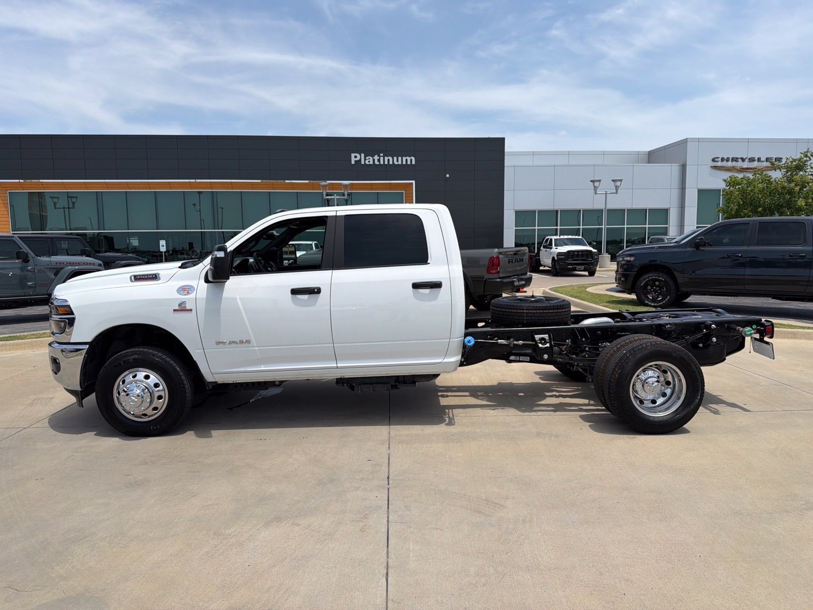 New 2026 RAM 3500 Big Horn AWD/4WD image 2