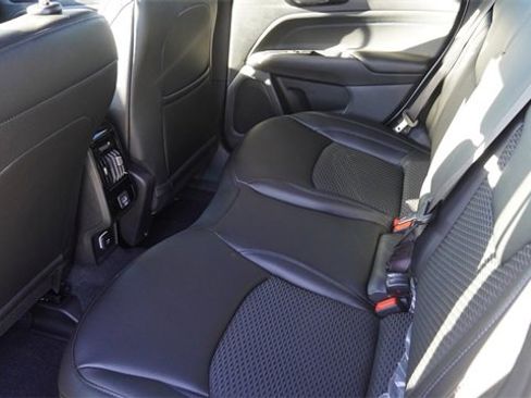 New 2026 Jeep Compass Latitude image 14