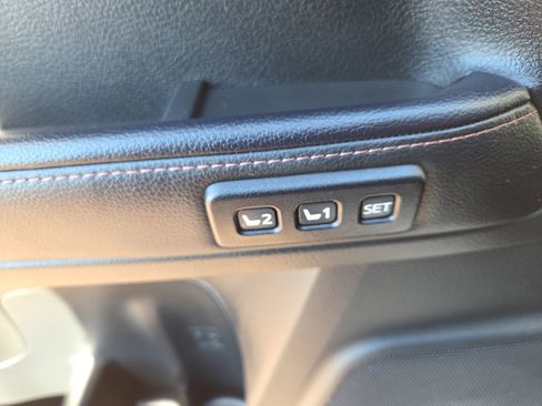 Used 2022 Toyota 4Runner Limited image 32