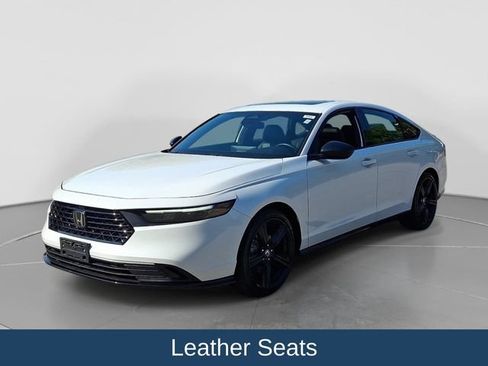 Used 2025 Honda Accord Sport image 4