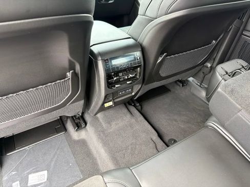New 2026 Jeep Grand Cherokee L 4WD image 8