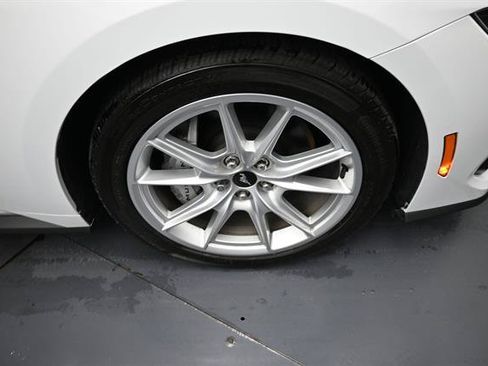Used 2025 Ford Mustang GT Premium RWD image 21