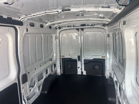 New 2026 Ford Transit 250 148 Medium Roof RWD image 11