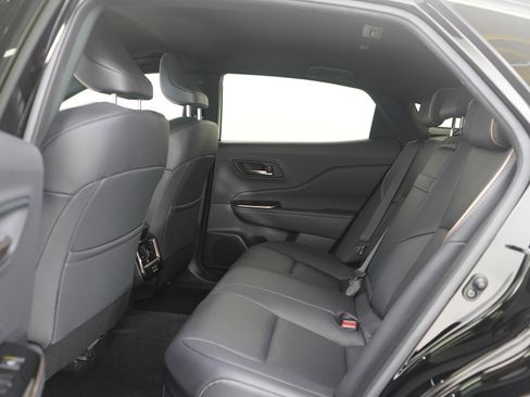 Used 2025 Toyota Crown XLE image 19