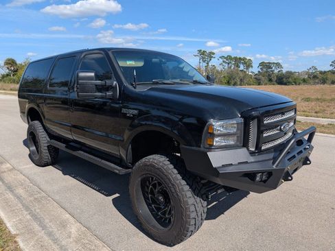 Used 2000 Ford Excursion Limited image 4