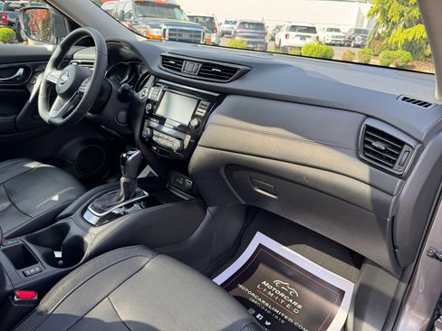 Used 2018 Nissan Rogue SL AWD/4WD image 21