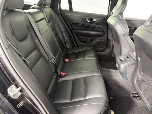 Used 2020 Volvo V60 T5 Cross Country AWD/4WD image 28