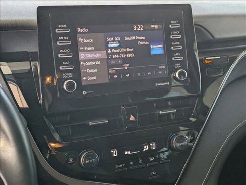 Used 2022 Toyota Camry SE image 13