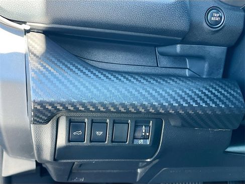 Used 2023 Subaru Ascent Premium w/ Convenience Package image 10