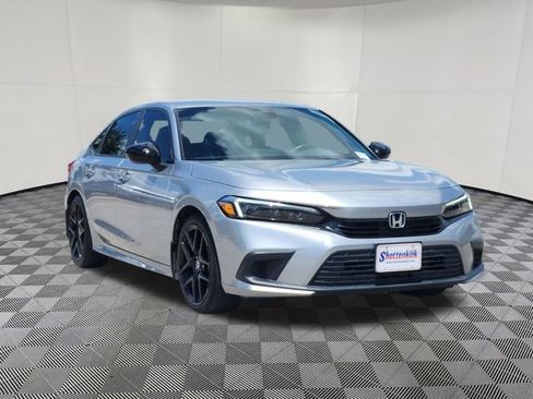 Used 2024 Honda Civic Sport image 2
