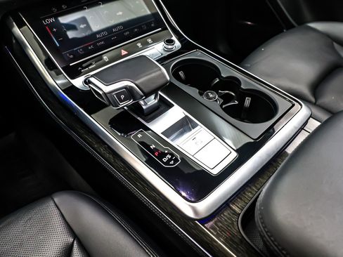 Used 2023 Audi Q7 3.0T Prestige image 7