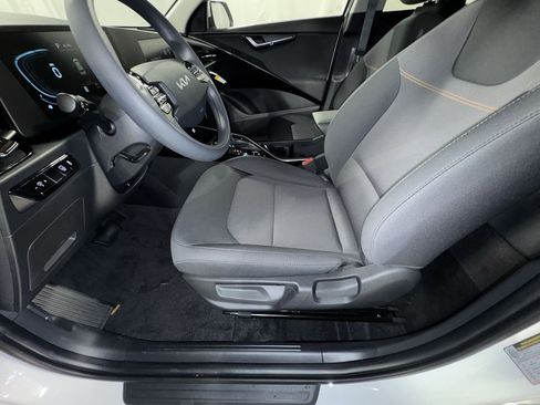 New 2026 Kia Niro LX image 15