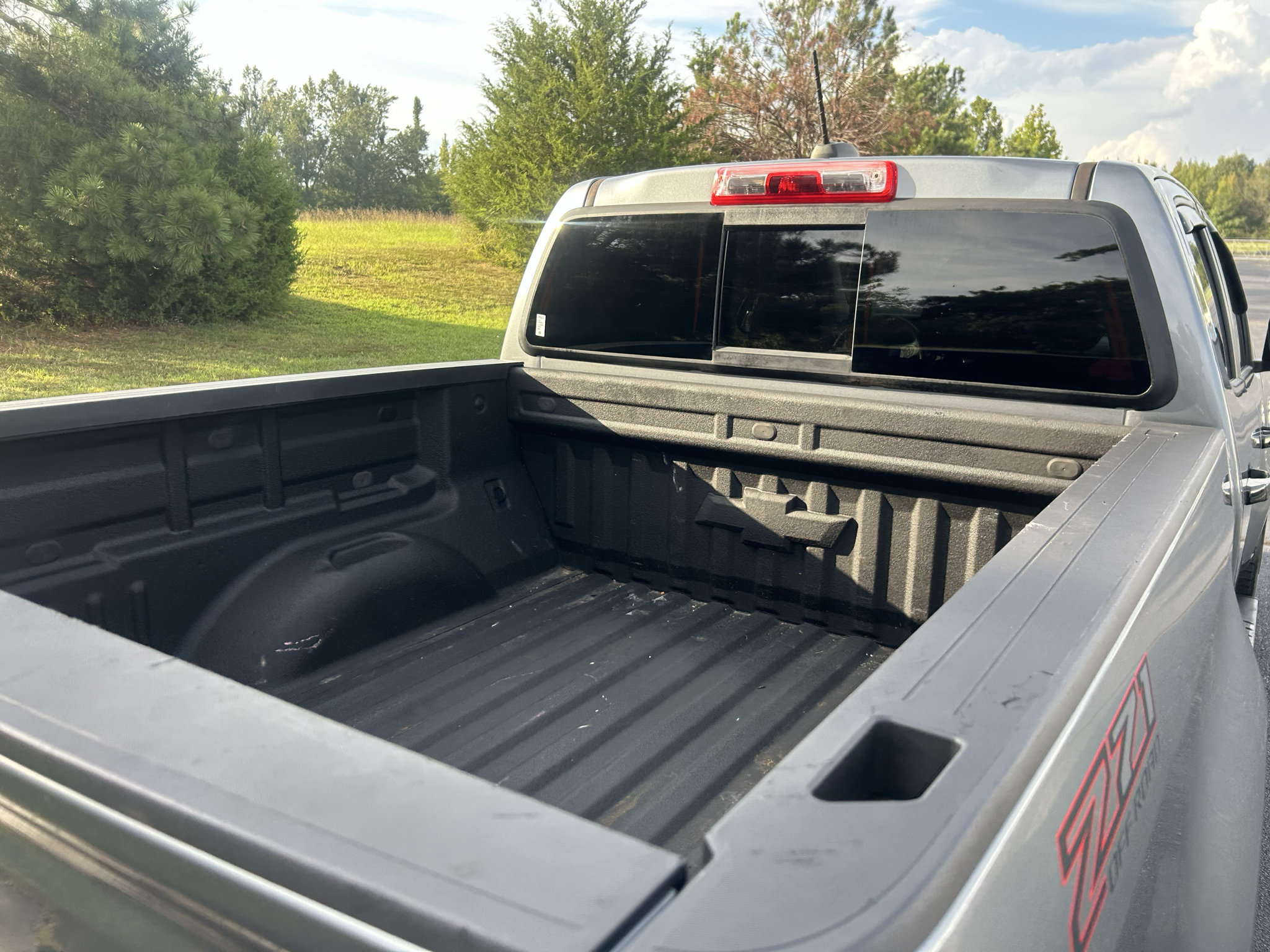 Used 2021 Chevrolet Colorado Z71 AWD/4WD image 21