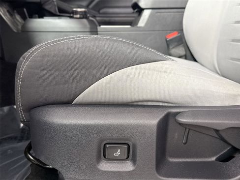 Certified 2025 Toyota Tacoma TRD Off-Road image 27