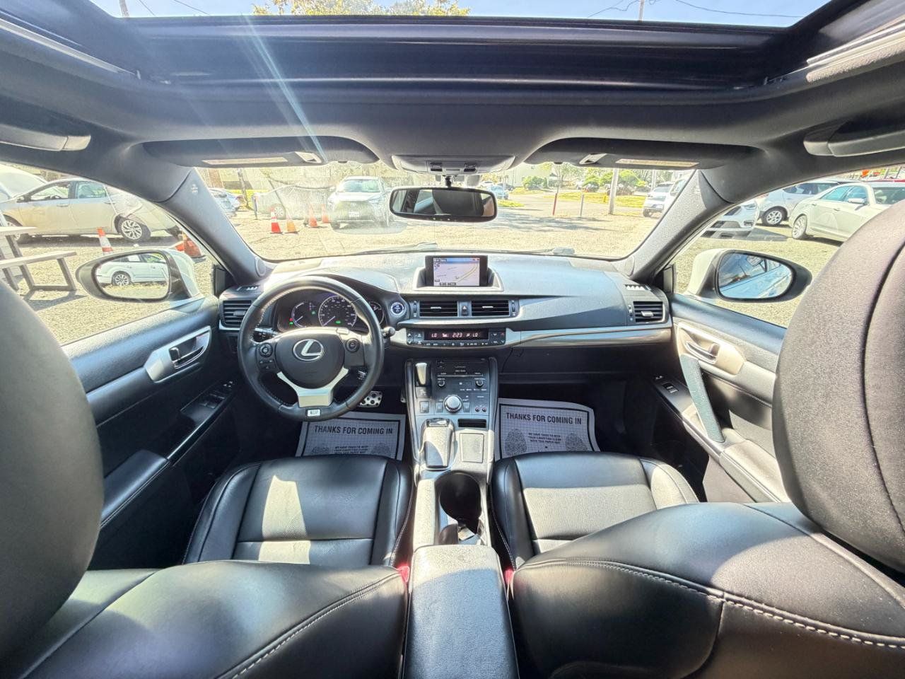 Used 2015 Lexus CT 200h w/ Navigation Package FWD image 23