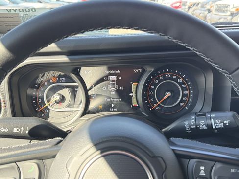 New 2026 Jeep Wrangler Unlimited Rubicon image 17