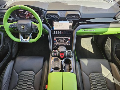 Used 2021 Lamborghini Urus image 27
