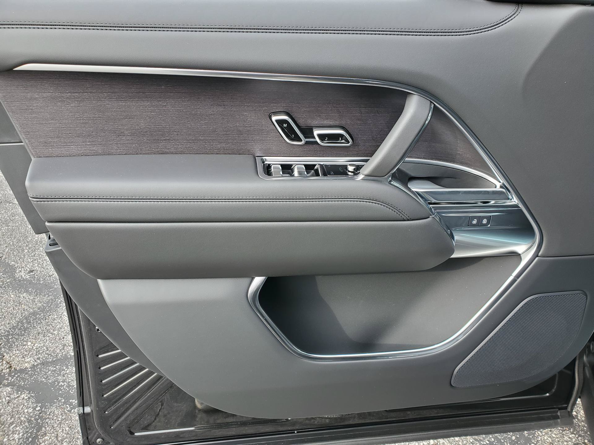 New 2027 Land Rover Range Rover SE AWD/4WD image 11