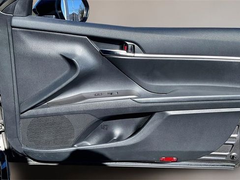 Used 2023 Toyota Camry SE image 25