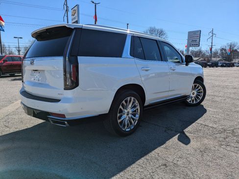 Used 2022 Cadillac Escalade Premium Luxury w/ Performance Package image 4