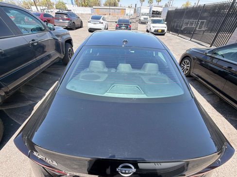 Used 2025 Nissan Altima 2.5 SV FWD image 30