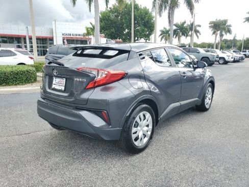 Certified 2021 Toyota C-HR LE image 4