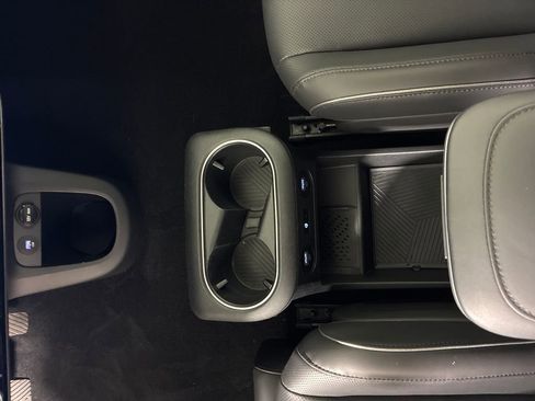 Used 2023 Hyundai Ioniq 5 Limited image 25