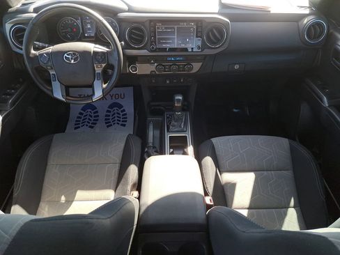 Used 2023 Toyota Tacoma TRD Sport image 10