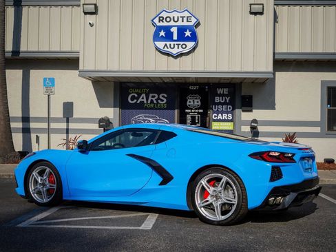 Used 2023 Chevrolet Corvette Stingray Coupe w/ 1LT RWD image 3