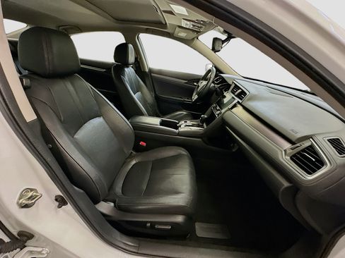 Used 2017 Honda Civic Touring image 32