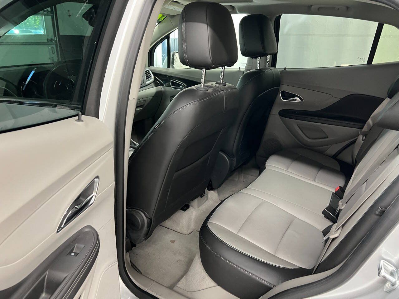 Used 2014 Buick Encore Leather FWD image 9