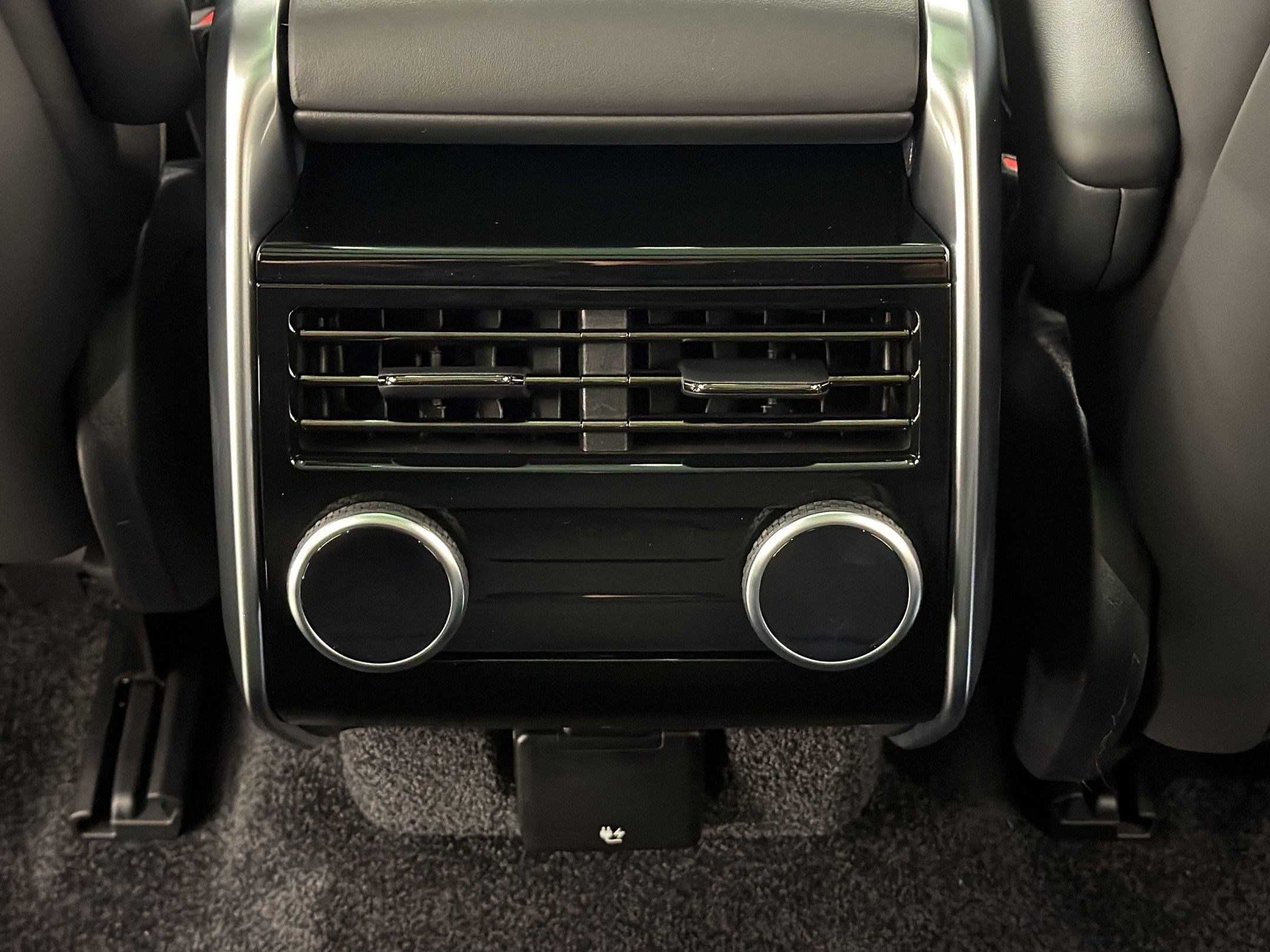 New 2026 Land Rover Range Rover SE AWD/4WD image 36