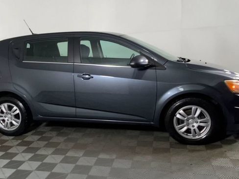 Used 2013 Chevrolet Sonic LT image 2