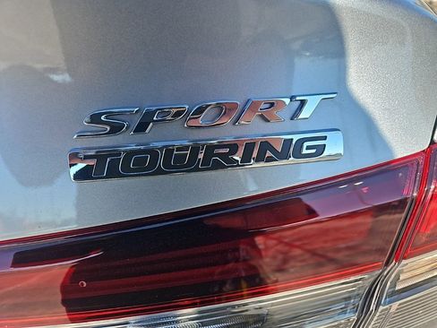 Used 2025 Honda Civic Sport image 23