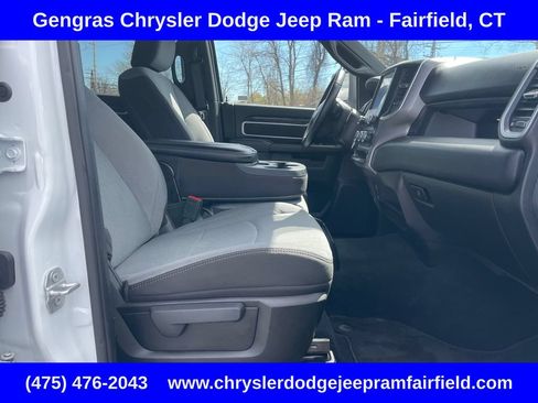 Certified 2024 RAM 2500 Big Horn AWD/4WD image 13