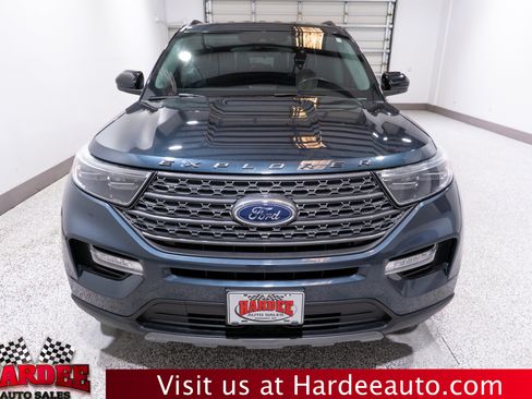 Used 2023 Ford Explorer XLT w/ Equipment Group 202A RWD image 7