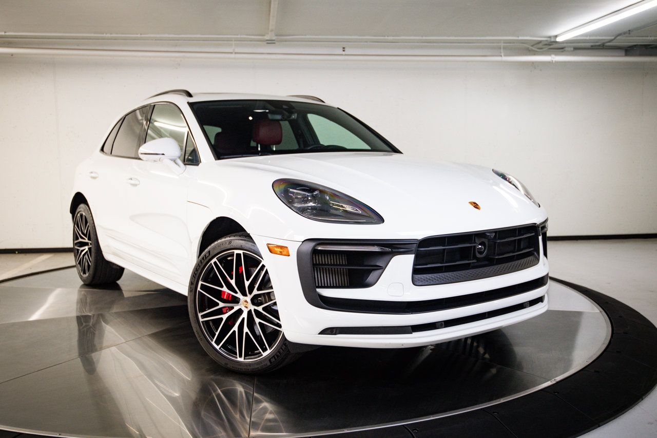 Certified 2023 Porsche Macan S AWD/4WD image 9