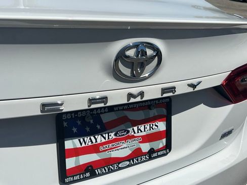Used 2019 Toyota Camry SE w/ Convenience Package image 21