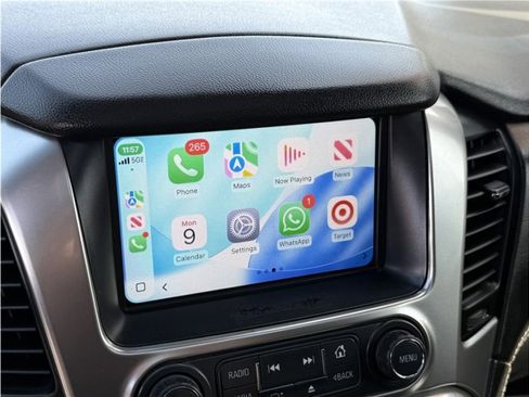 Used 2017 Chevrolet Suburban LT image 56