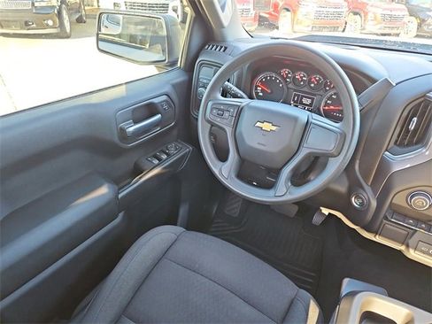 Used 2022 Chevrolet Silverado 1500 Custom image 9