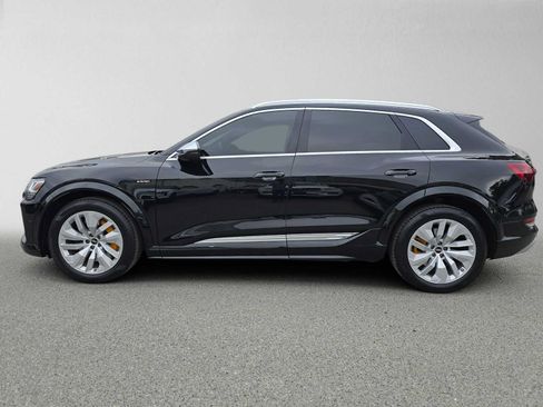 Used 2023 Audi e-tron S Premium Plus AWD/4WD image 6
