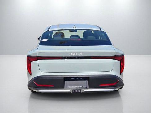New 2026 Kia K4 FWD image 8
